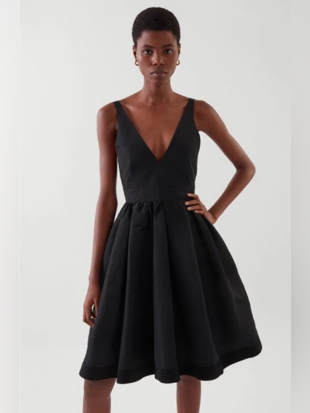 COS  Black taffeta deep V-Neck Sleeveless Midi Dress Size 40 US10